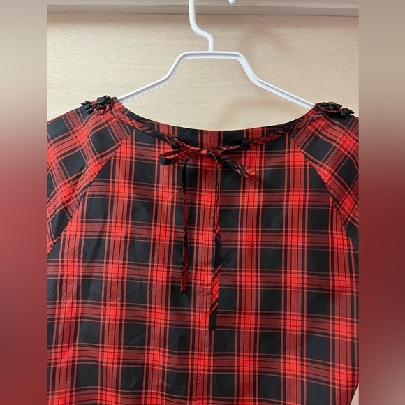 ⚫️ BOGO J.Crew women’s red plaid silk blouse with beaded neckline - Picture 6 of 8
